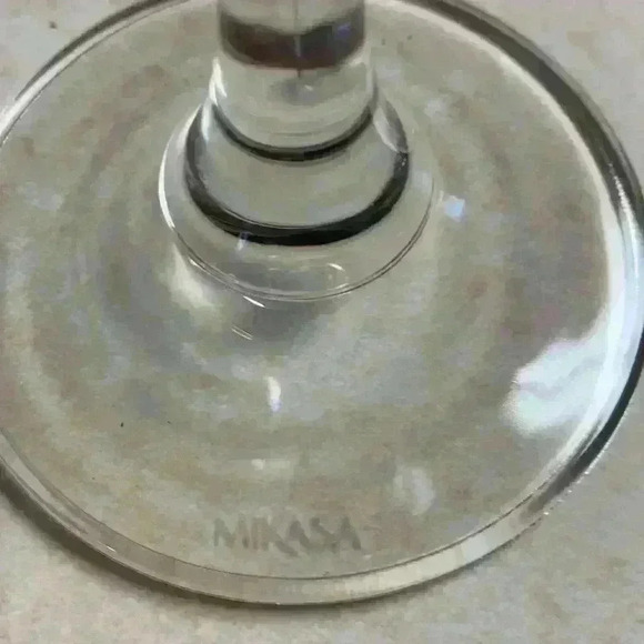 Mikasa Wine Glass Crystal - Picture 4 of 4